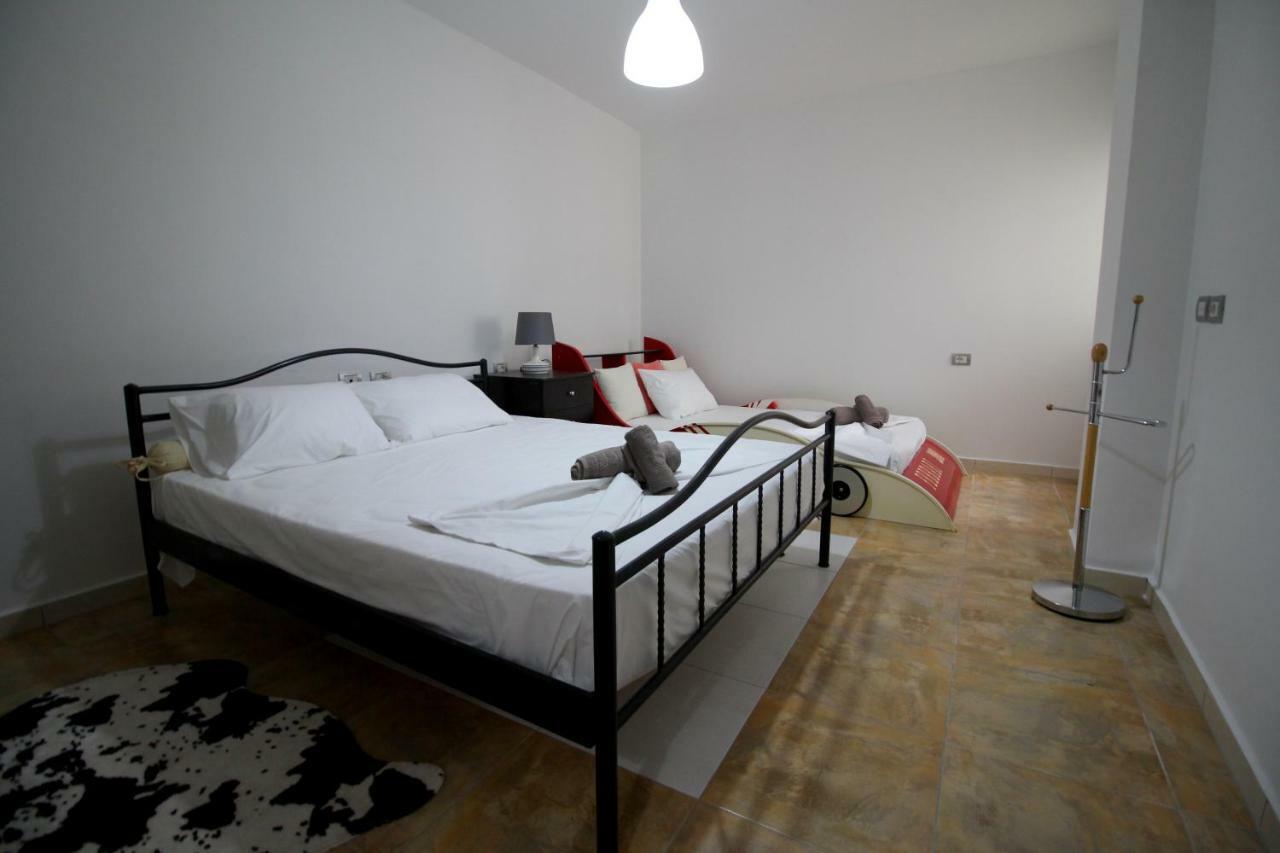 Gregor Apartments Саранда Екстер'єр фото
